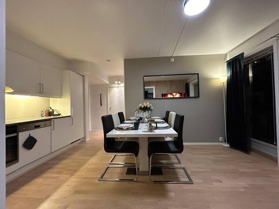 Cozy, Lux, 3Br, Super Central, Family Apt ออสโล ภายนอก รูปภาพ